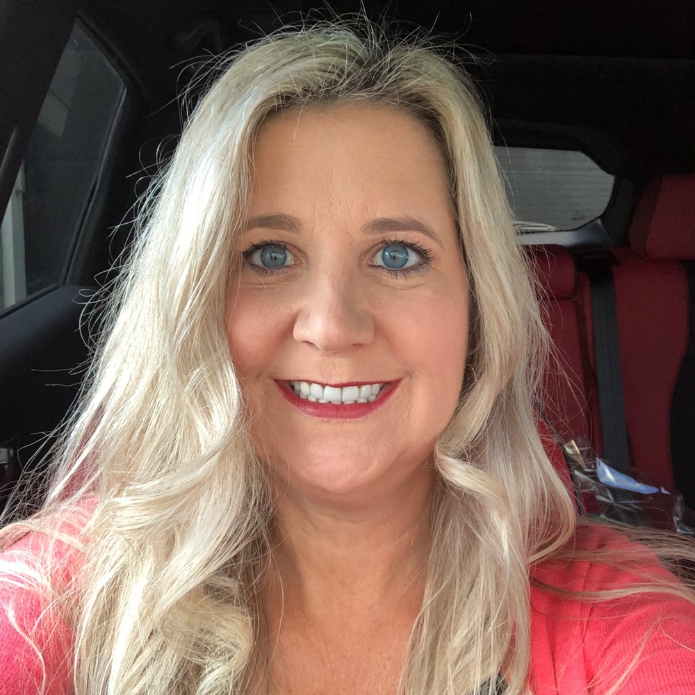 Meet your Posher, Lisa